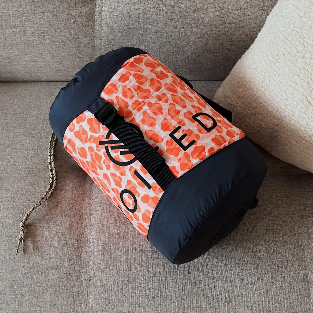 VOITED Mini Traveler Cream Indoor / Outdoor Camping Blanket - Camp Vibes Two Blankets VOITED