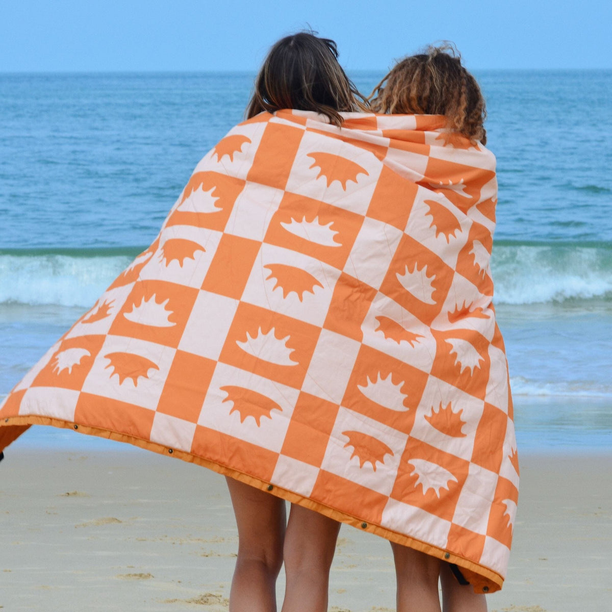 VOITED Compact Picnic & Beach Blanket - Concha Blankets VOITED