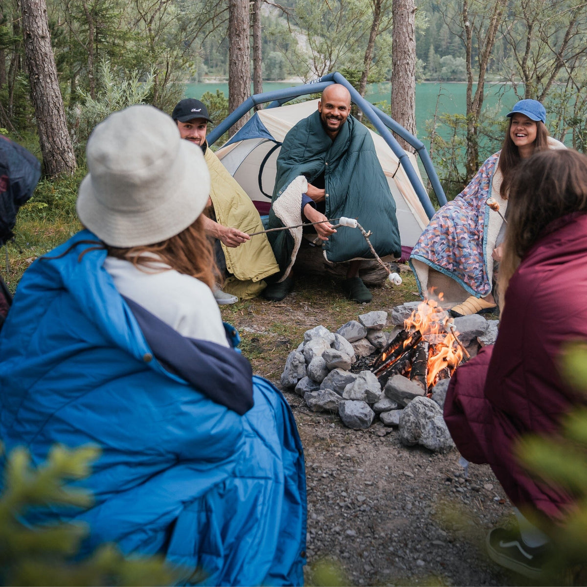 VOITED Recycled Ripstop Outdoor Camping Blanket - Blue Steel / Graphite Blankets VOITED