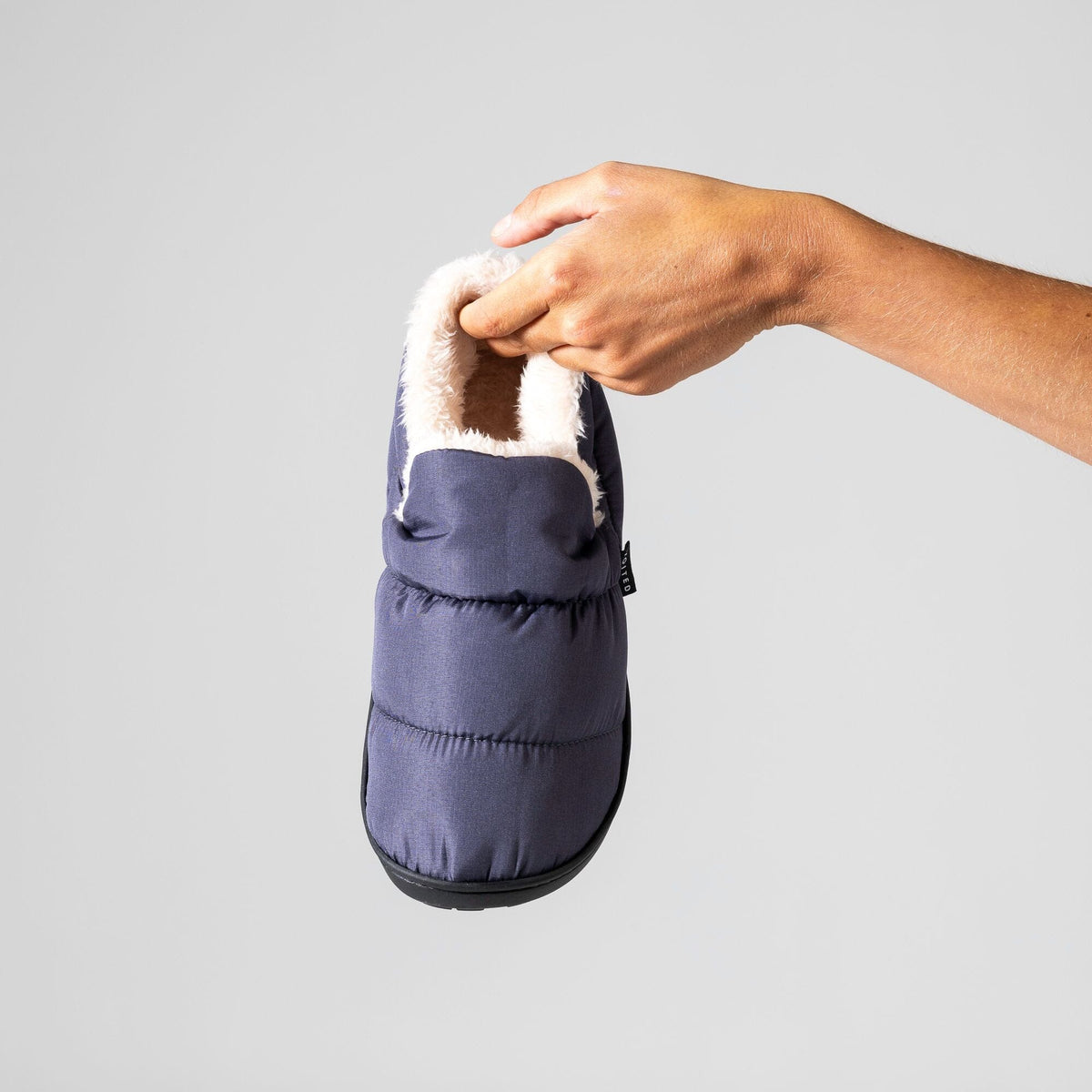 VOITED CloudTouch® Slippers - Lightweight, Indoor/Outdoor Fleece-Lined Camping Slippers - Graphite Footwear VOITED