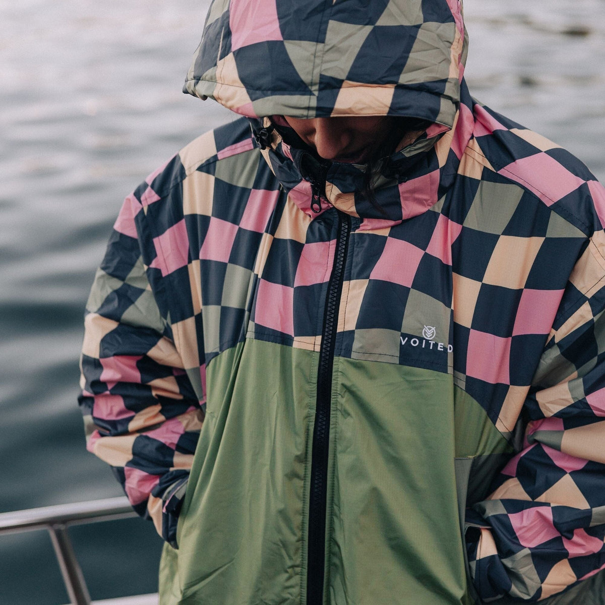 VOITED 3rd Edition Outdoor Changing Robe & Drycoat for Surfing, Camping, Vanlife & Wild Swimming - Wavecheck Changewear VOITED