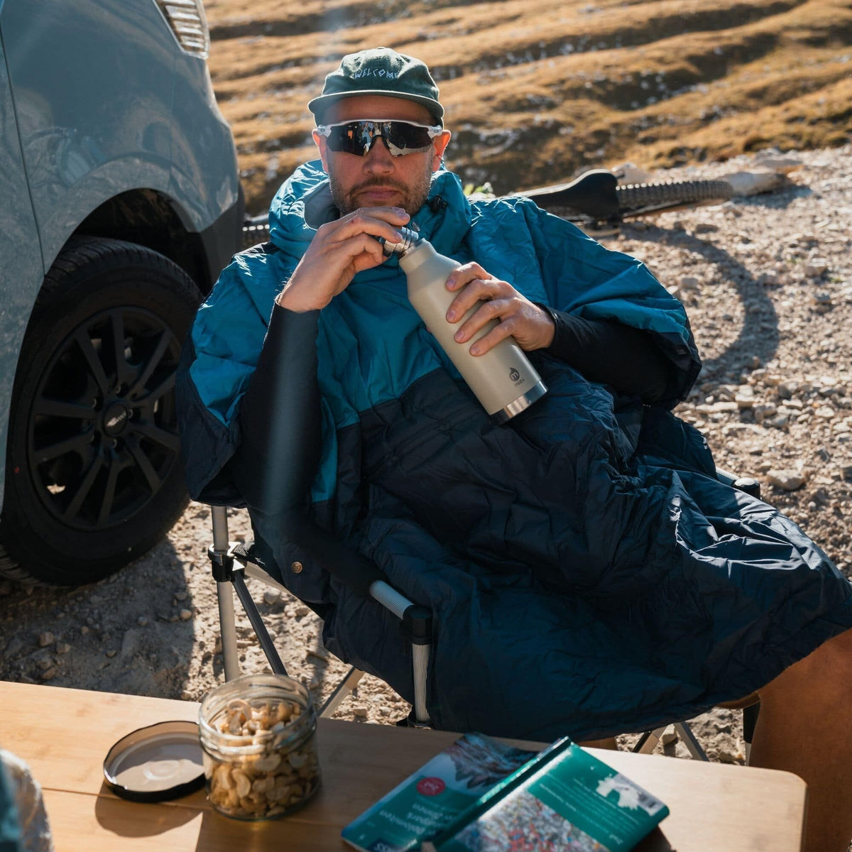 VOITED Trooper Outdoor Premium Poncho-Blanket - Blue Steel / Graphite Blankets VOITED EU