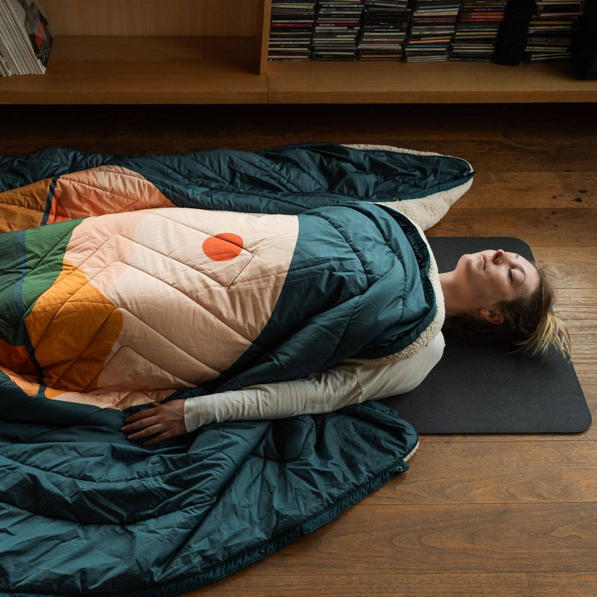 VOITED Queen CloudTouch® Indoor/Outdoor Camping Blanket - Day & Night Blankets VOITED