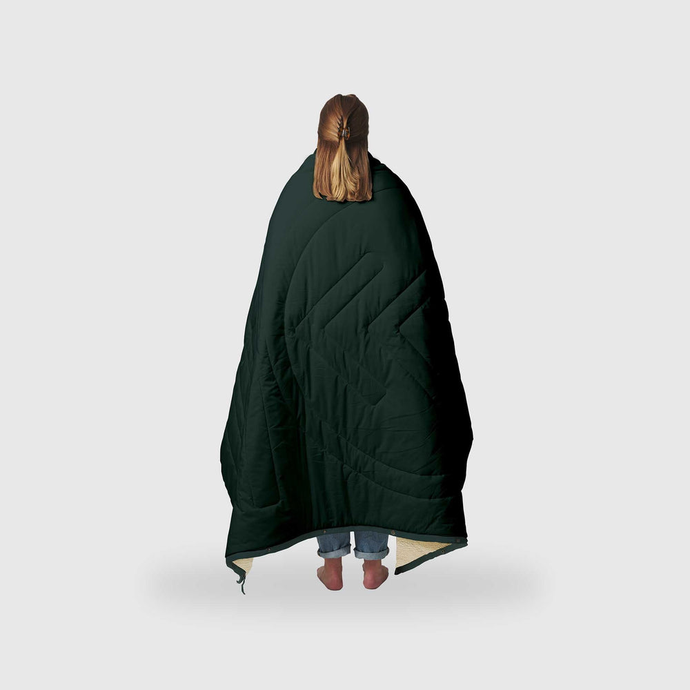 VOITED CloudTouch® Indoor/Outdoor Camping Blanket - Green Gables
