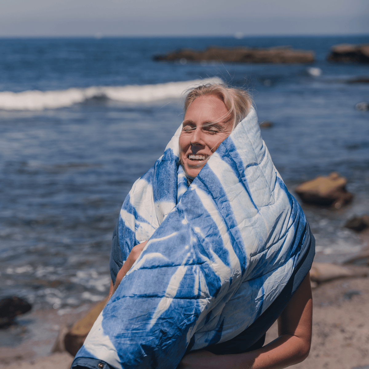 VOITED CloudTouch® Indoor/Outdoor Camping Blanket - Kelp Blankets VOITED 