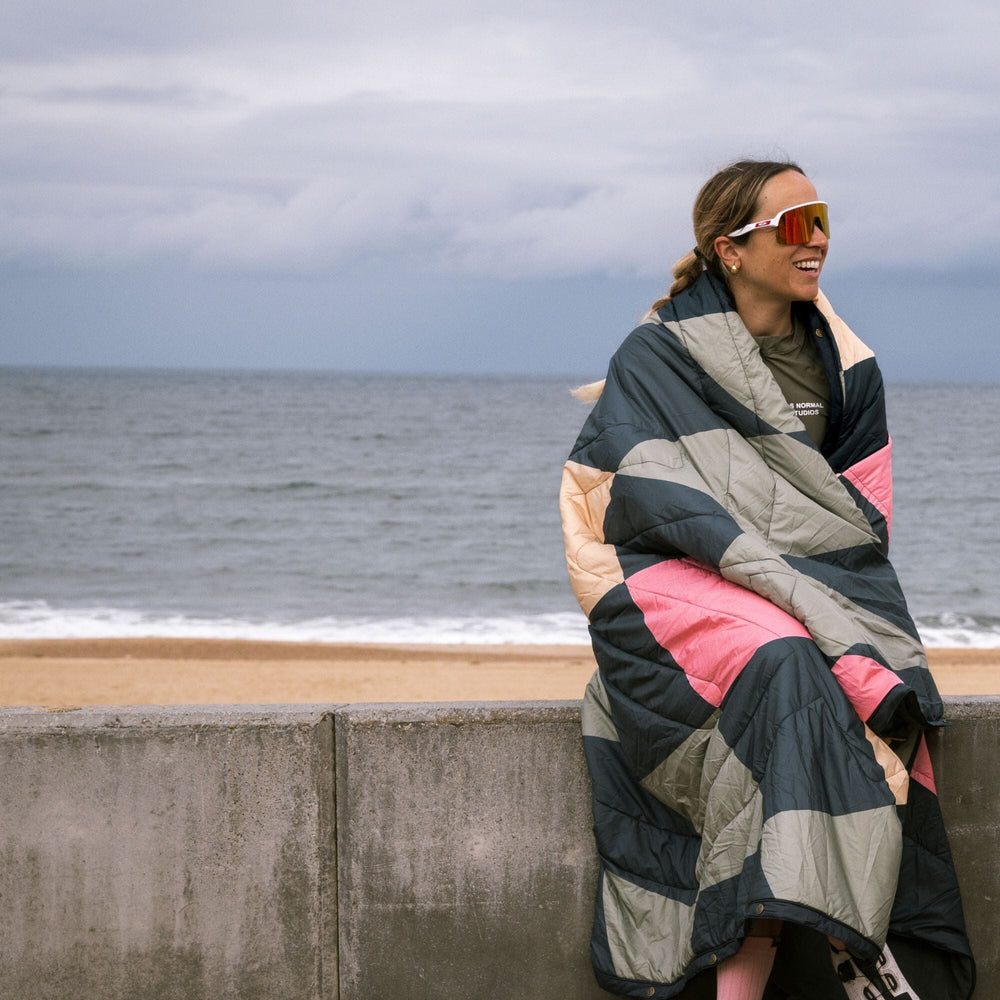 VOITED Fleece Outdoor Camping Blanket - Wavecheck