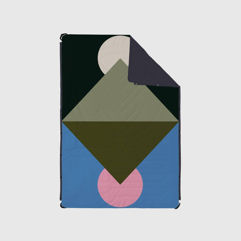 VOITED Compact Picnic & Beach Blanket - Dawntrail Blankets VOITED 
