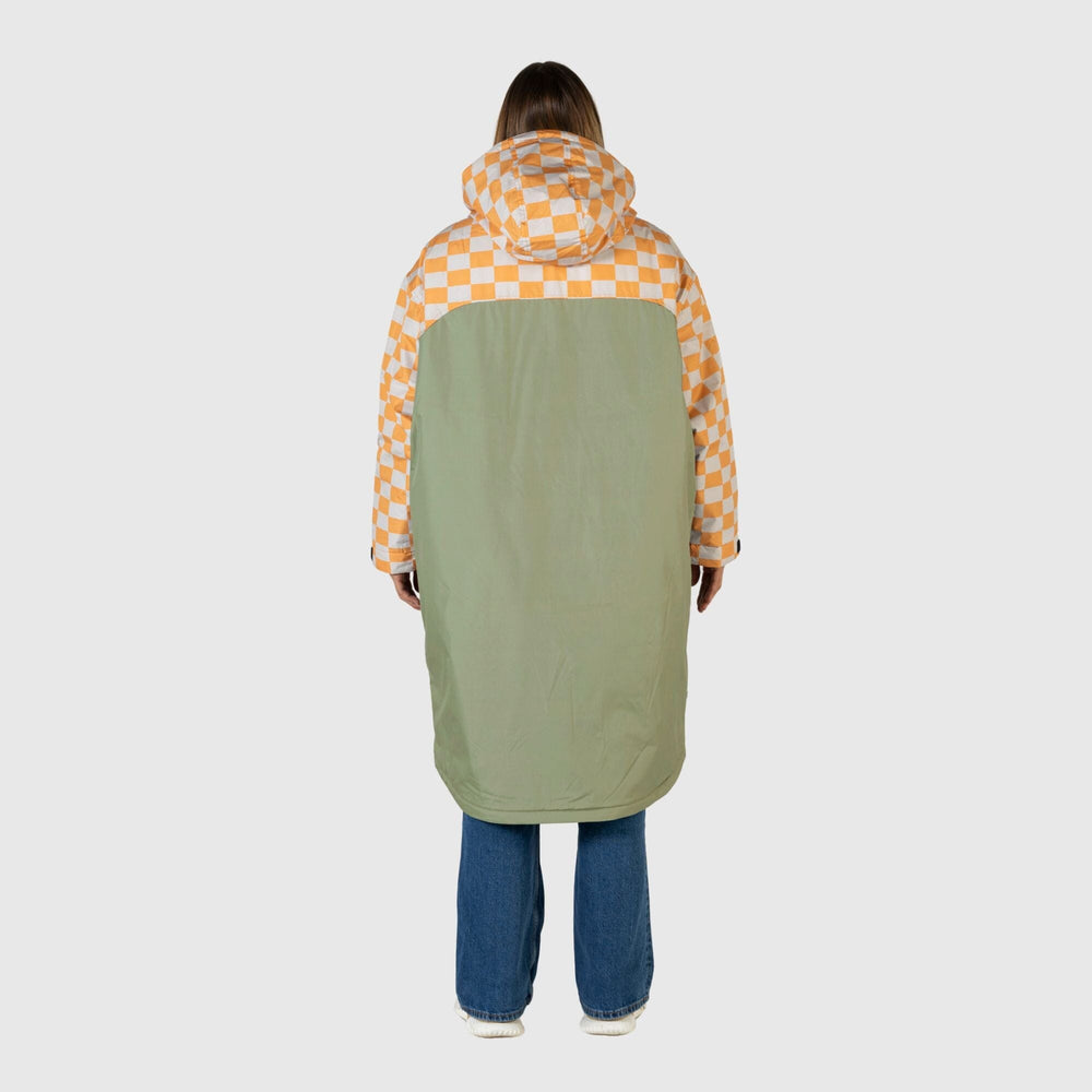 VOITED 3rd Edition Outdoor Changing Robe & Drycoat for Surfing, Camping, Vanlife & Wild Swimming - Suns Out