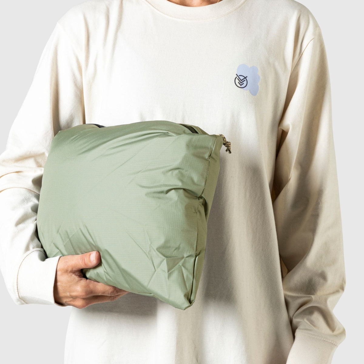 VOITED 3rd Edition Outdoor Poncho for Surfing, Camping, Vanlife & Wild Swimming - Olive Changewear VOITED 