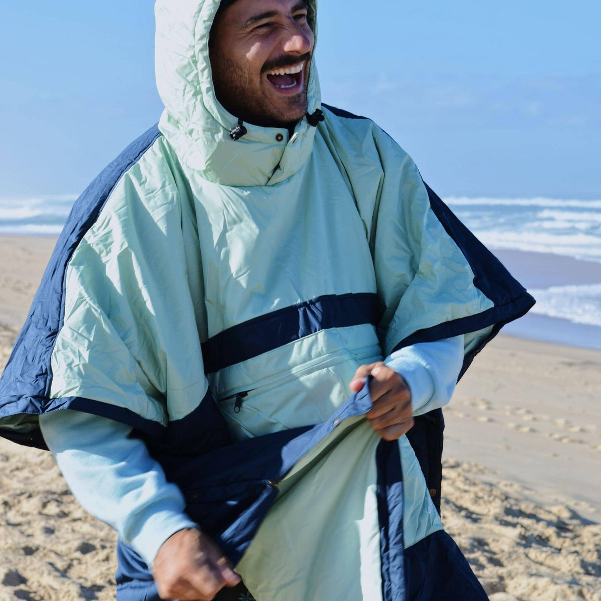 VOITED Trooper Outdoor Premium Poncho-Blanket - Ocean Navy / Cameo Green Blankets VOITED EU 