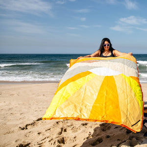 VOITED Compact Picnic & Beach Blanket - Suncape